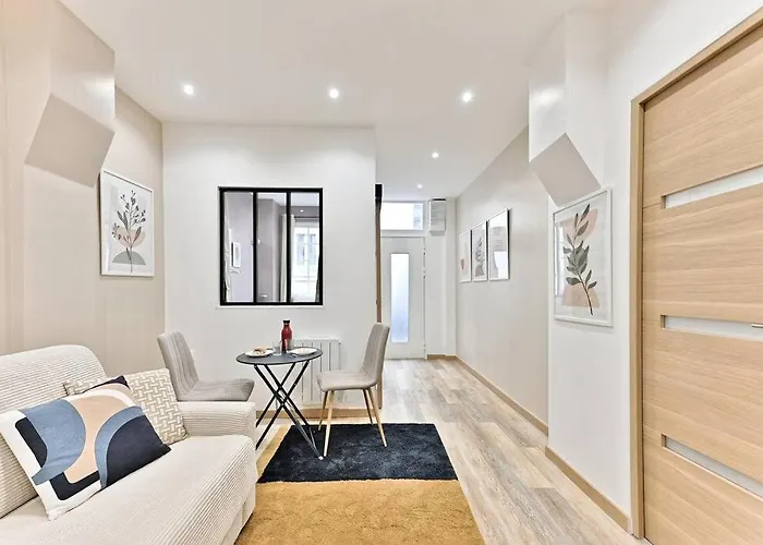 Appartement Central Place De La Nation