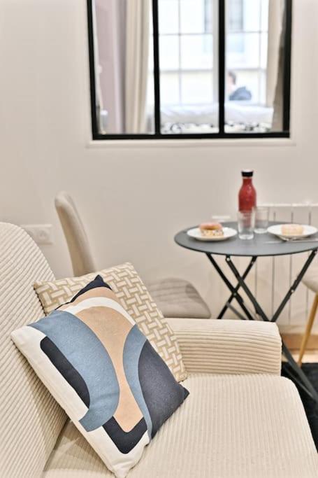 Apartment Place De La Nation *