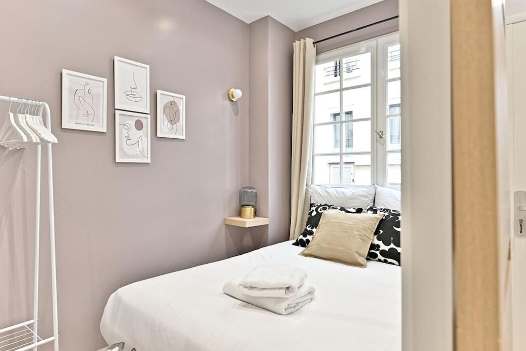 Place De La Nation Apartment
