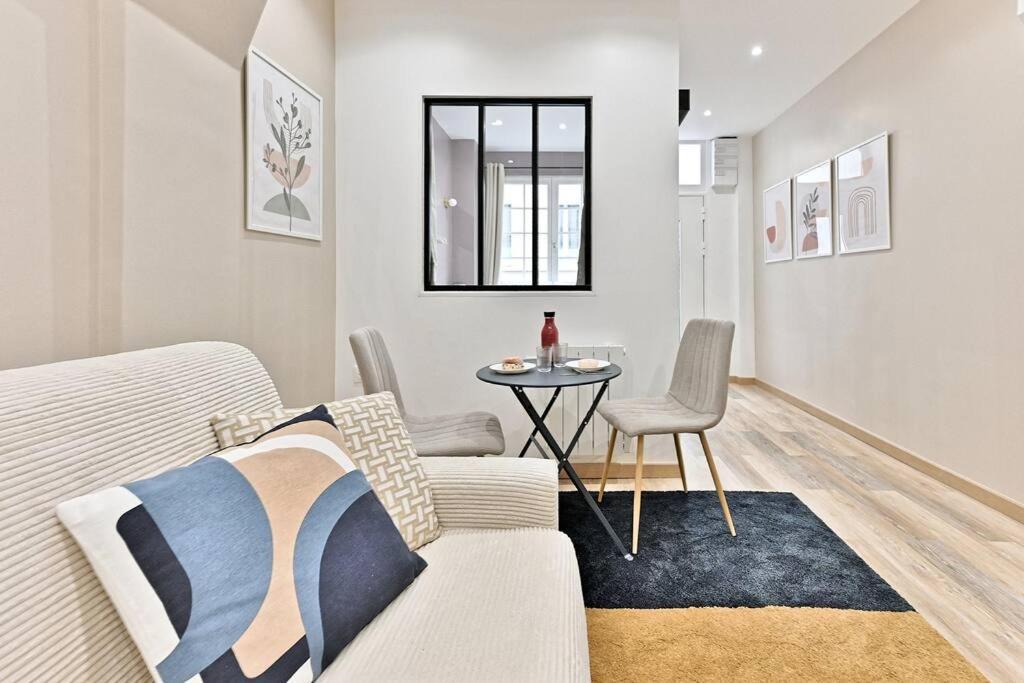 Apartment Place De La Nation